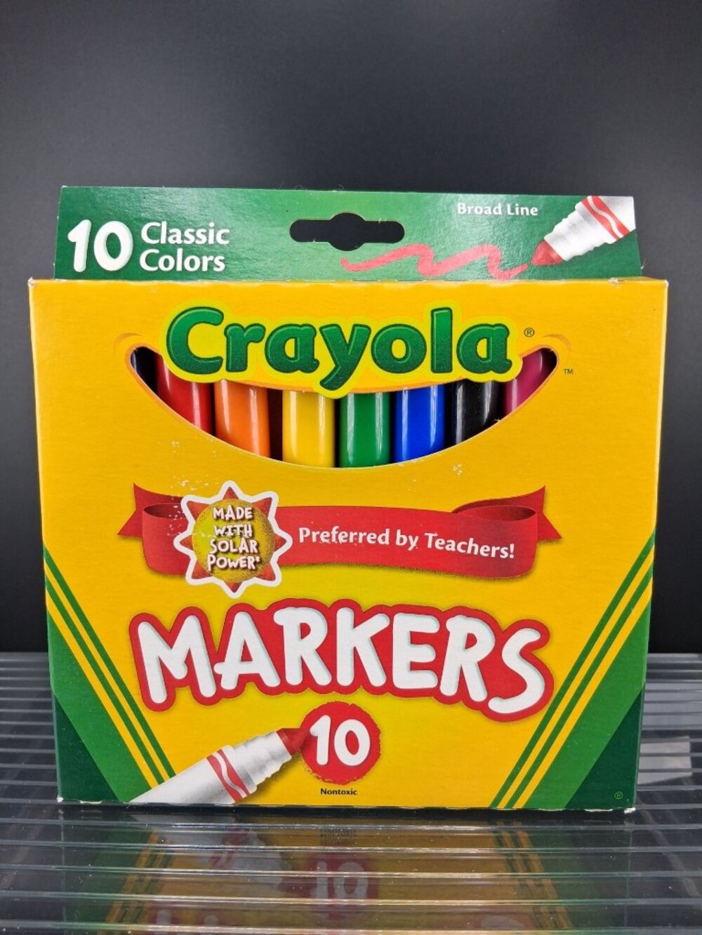 Crayola Classic Broad Line Markers 10-Pack Non-Toxic School Art Supplies